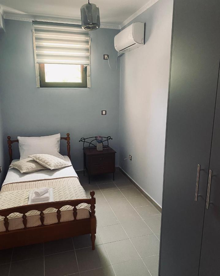 Seaside "Stone & Light Villa Ii" Close To Aegina City Khloi Bagian luar foto