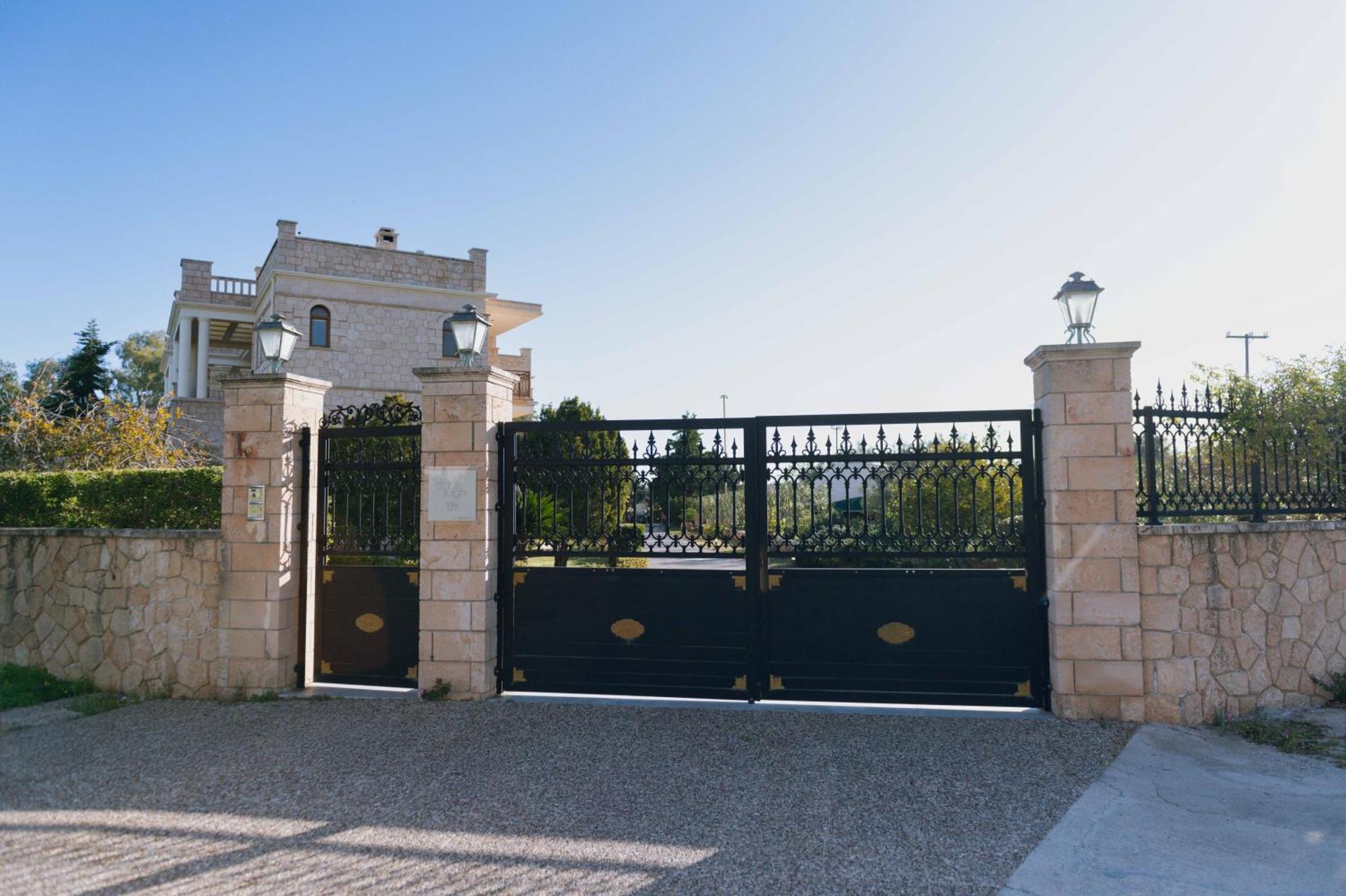 Seaside "Stone & Light Villa Ii" Close To Aegina City Khloi Bagian luar foto