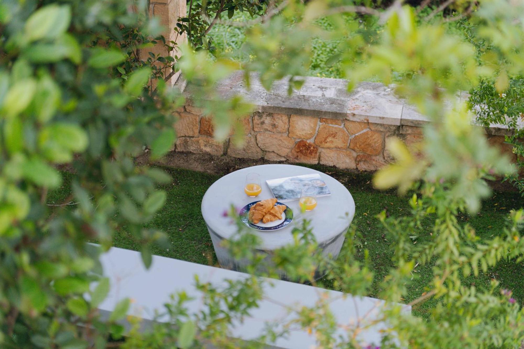 Seaside "Stone & Light Villa Ii" Close To Aegina City Khloi Bagian luar foto